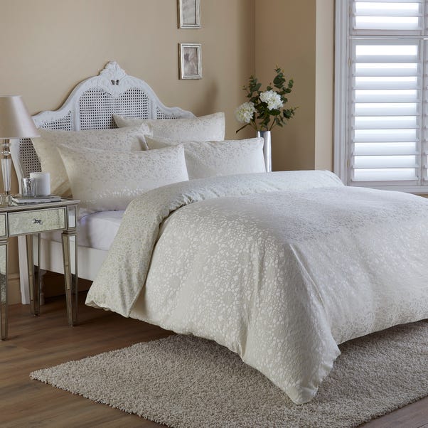 Home Furniture Diy Dunelm Jaquard Collection Single Quilt Cover Set Bedding Home Furniture Diy Dunelm Jaquard, Cream And Gold Single Bedding